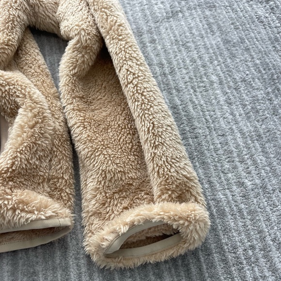 NEW✨ Aritzia Sunday Best Kieran Mockneck Teddy 1/4 Zip - 2XS - Picture 5 of 8